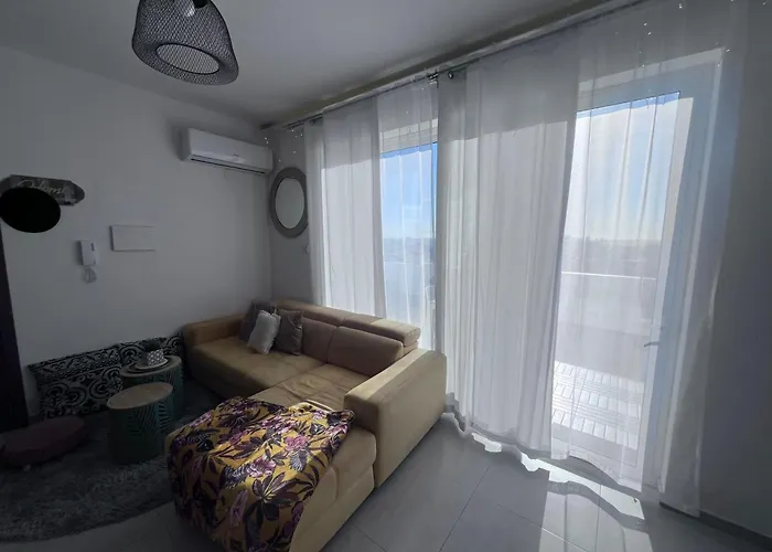 Appartement La88 Sweethome Penthouse With Jacuzzi San Ġwann