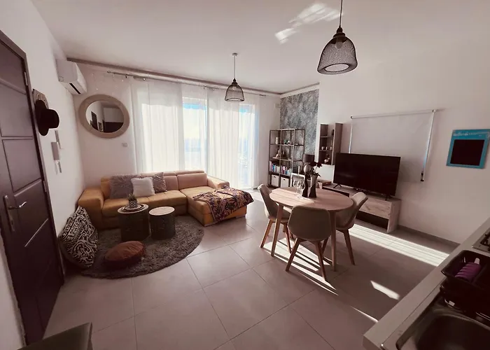 La88 Sweethome Penthouse With Jacuzzi Daire San Ġwann